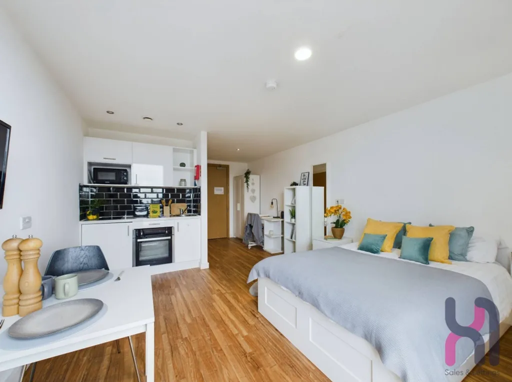 Studio flat for rent