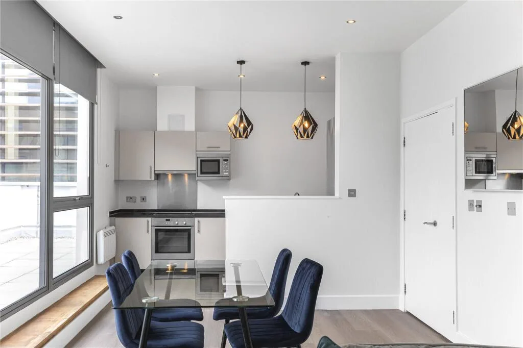 3 bedroom apartment for rent