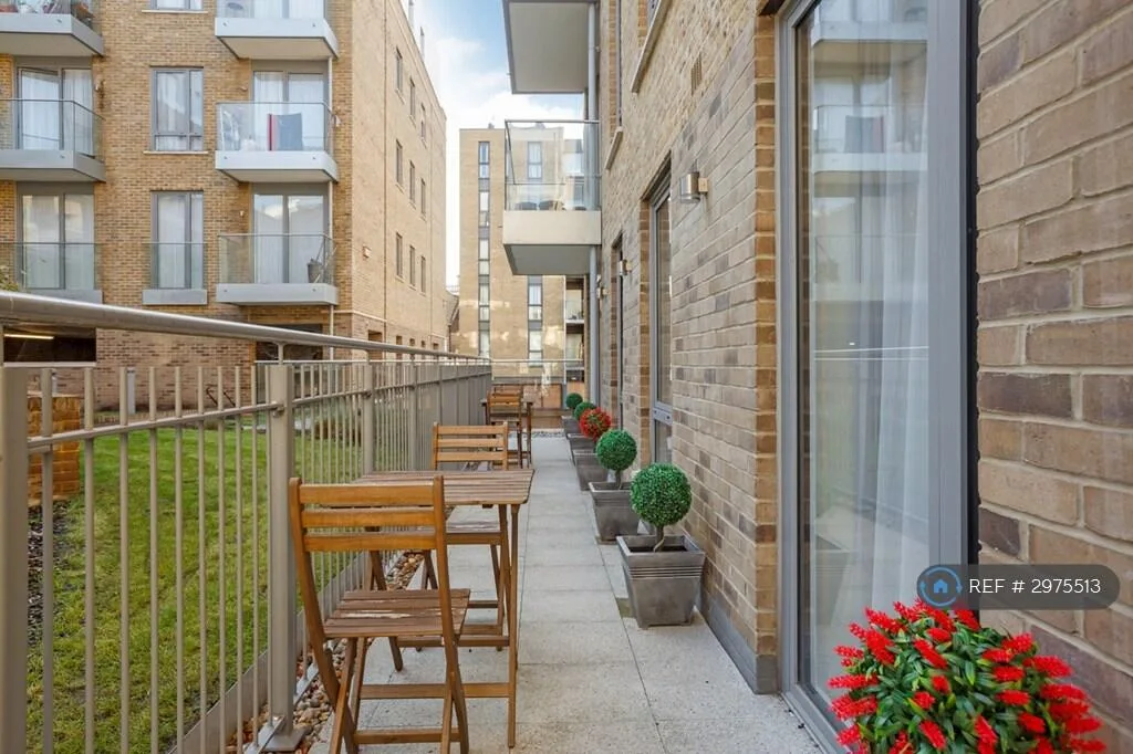 3 bedroom flat for rent