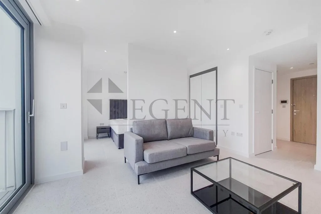Studio apartment for rent