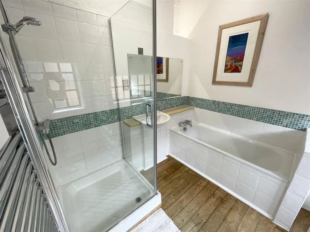 2 bedroom town house for rent