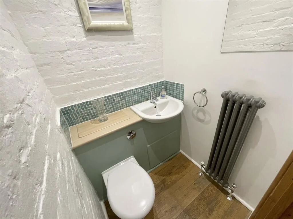 2 bedroom town house for rent