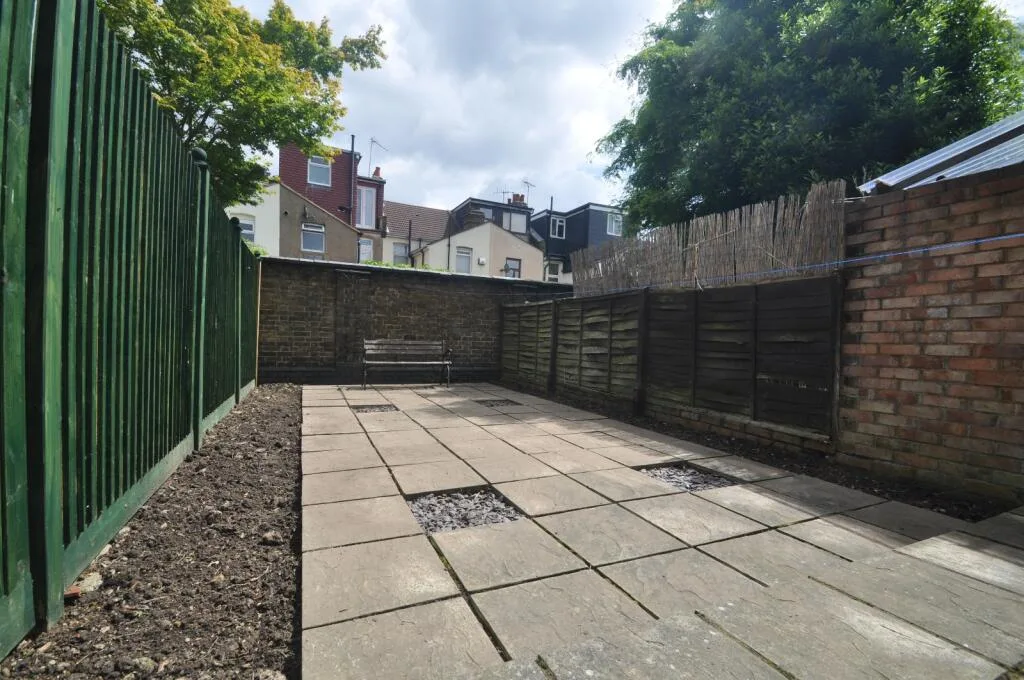 1 bedroom terraced house for rent