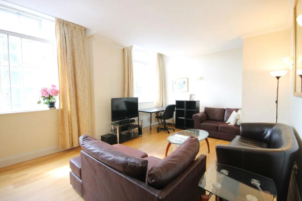 3 bedroom flat for rent