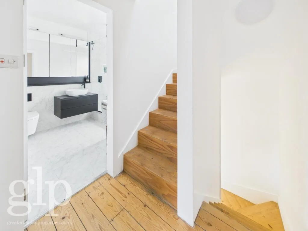 4 bedroom terraced house for rent
