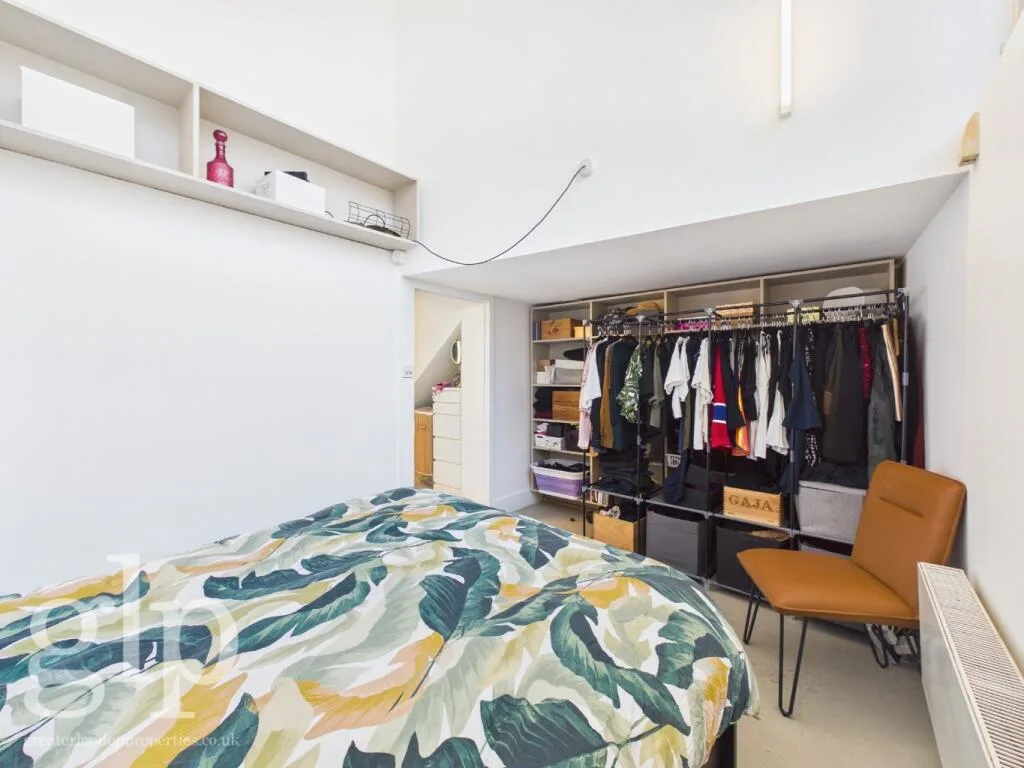 4 bedroom terraced house for rent