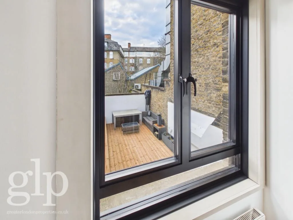 4 bedroom terraced house for rent