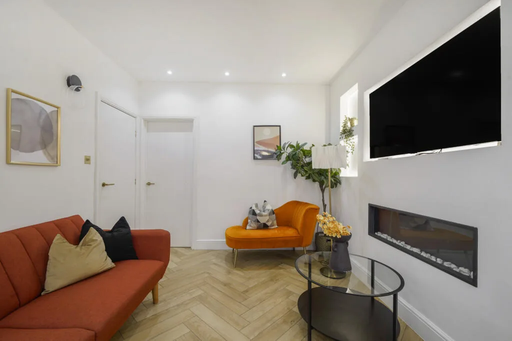 2 bedroom apartment for rent