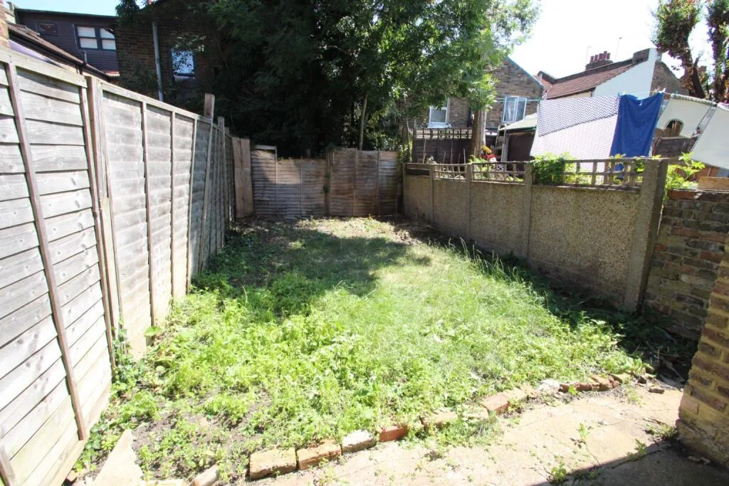 2 bedroom terraced house for rent