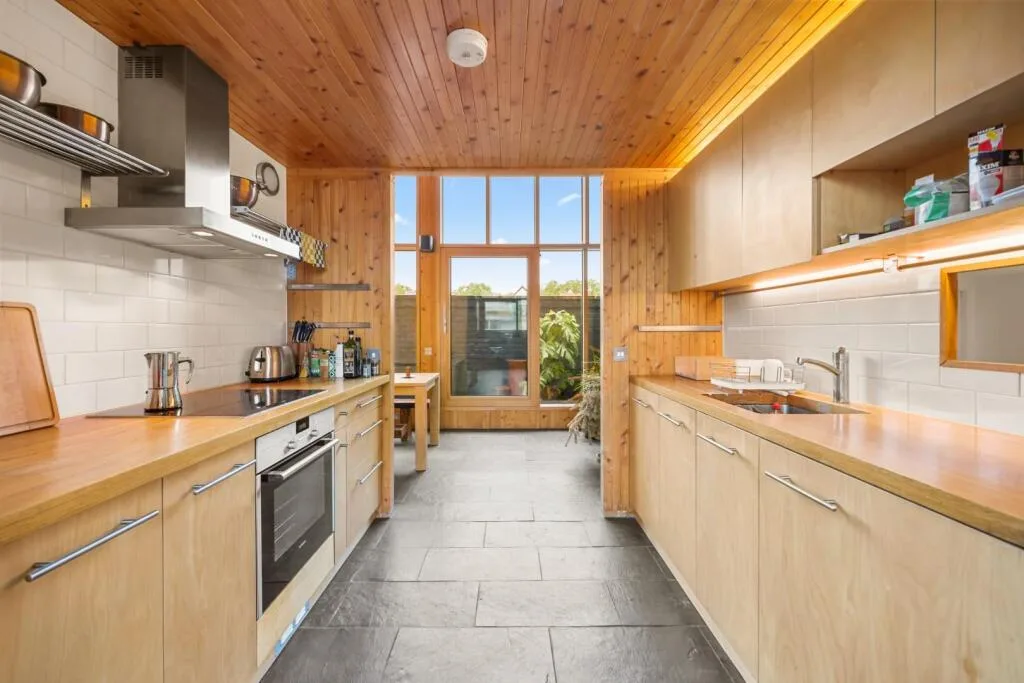 1 bedroom penthouse for rent