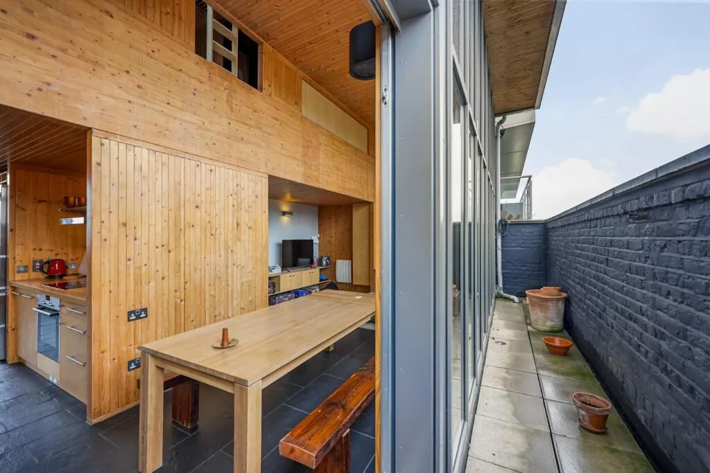 1 bedroom penthouse for rent