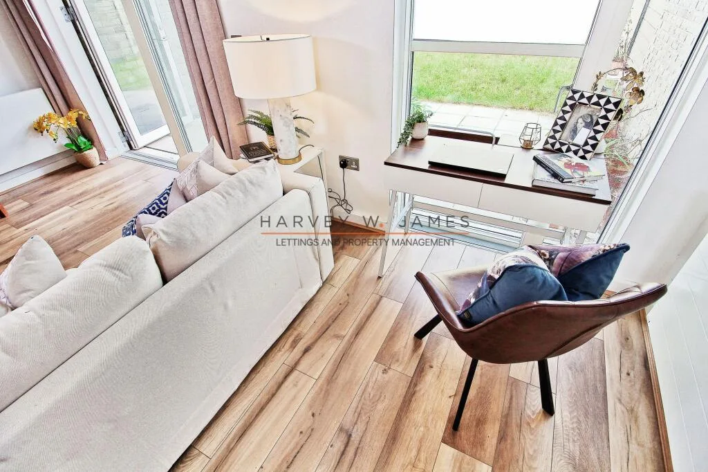 3 bedroom maisonette for rent
