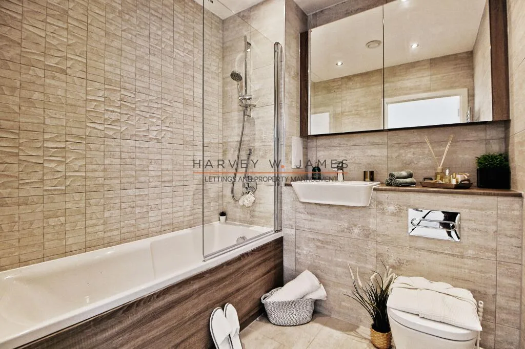 3 bedroom maisonette for rent