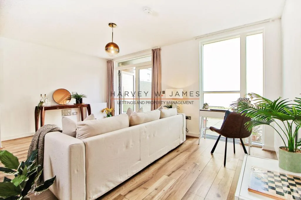 3 bedroom maisonette for rent