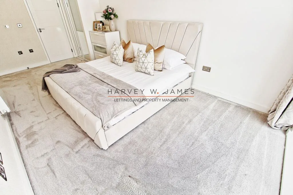 3 bedroom maisonette for rent