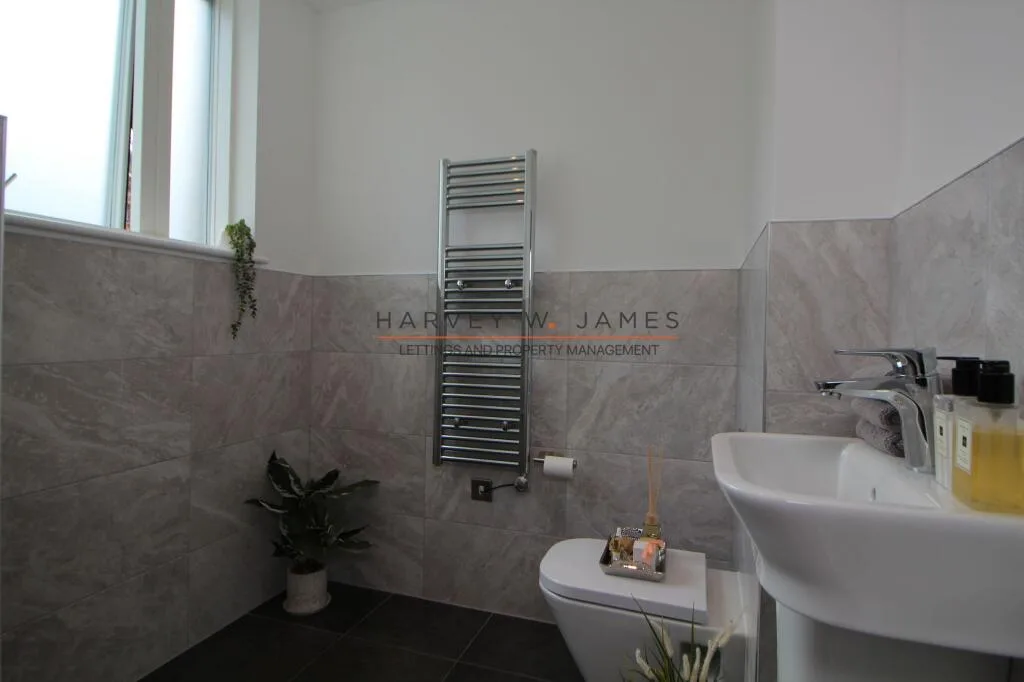 3 bedroom maisonette for rent