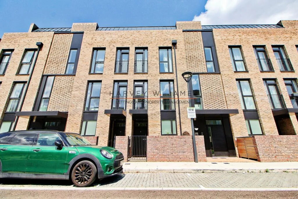 3 bedroom maisonette for rent