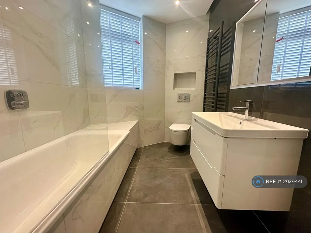 3 bedroom flat for rent