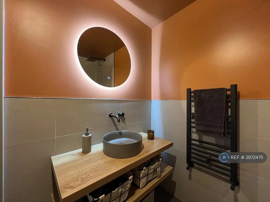 3 bedroom flat for rent
