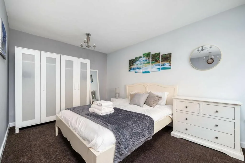2 bedroom apartment for rent