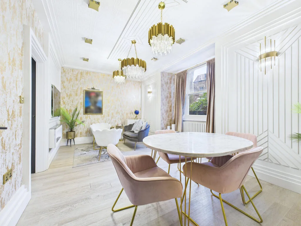 2 bedroom maisonette for rent