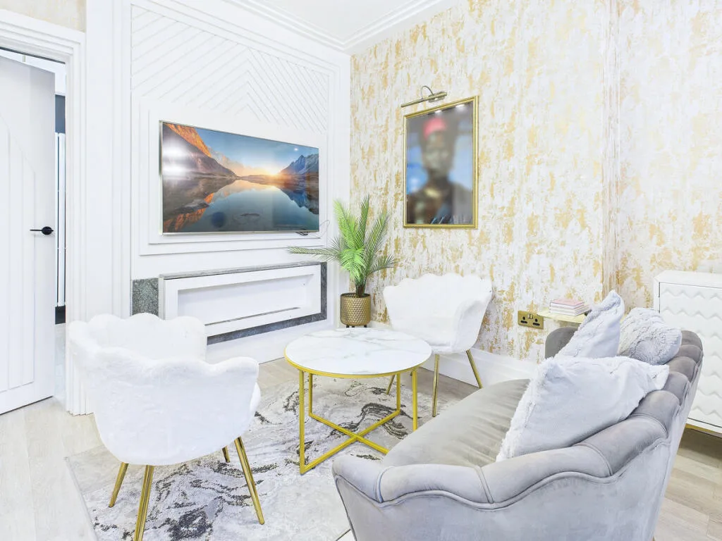 2 bedroom maisonette for rent