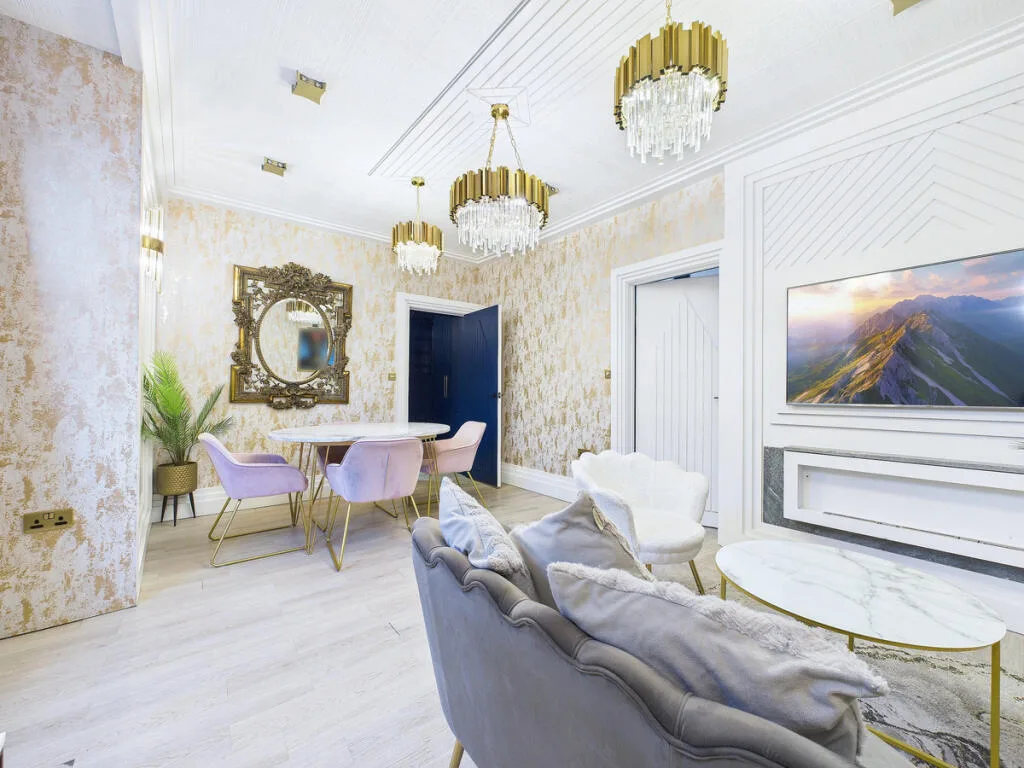 2 bedroom maisonette for rent
