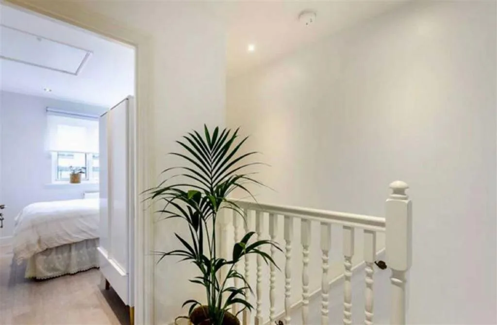 3 bedroom end of terrace house for rent