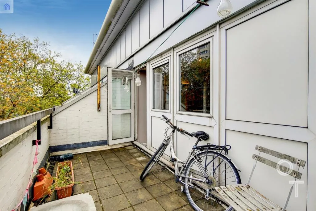 3 bedroom maisonette for rent