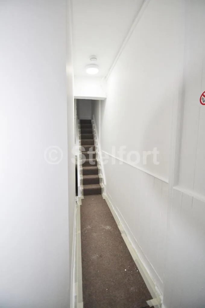 2 bedroom maisonette for rent