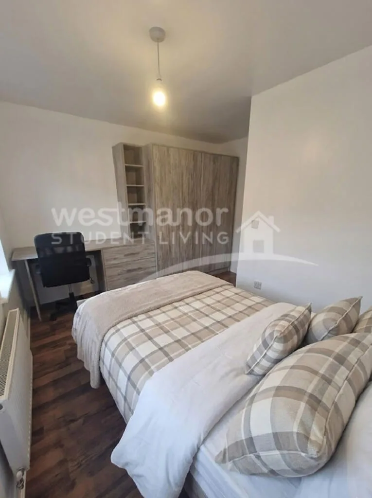 4 bedroom terraced house for rent