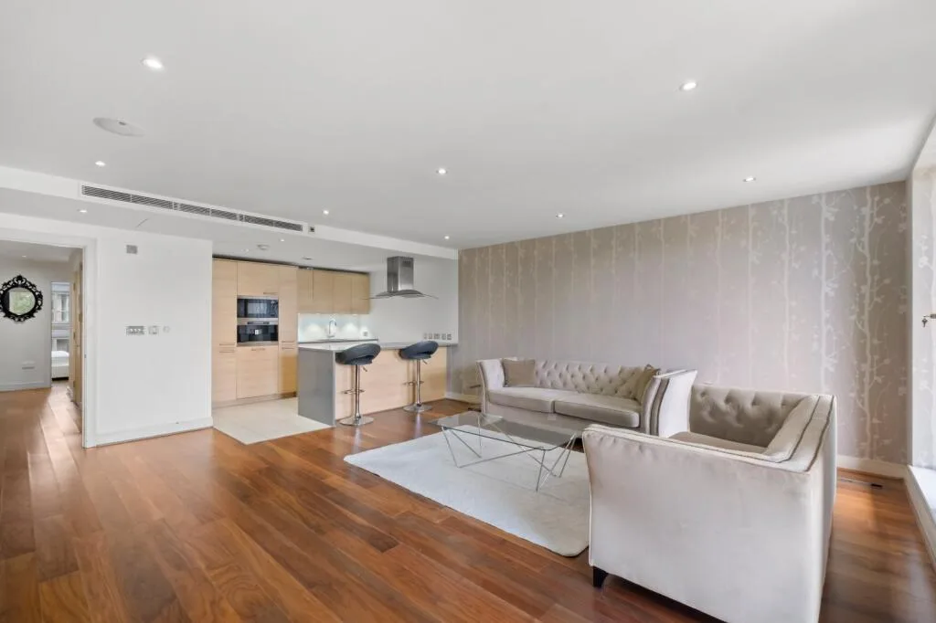 2 bedroom flat for rent