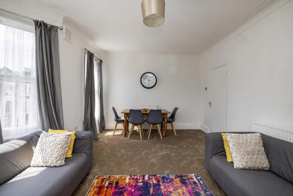 2 bedroom flat for rent