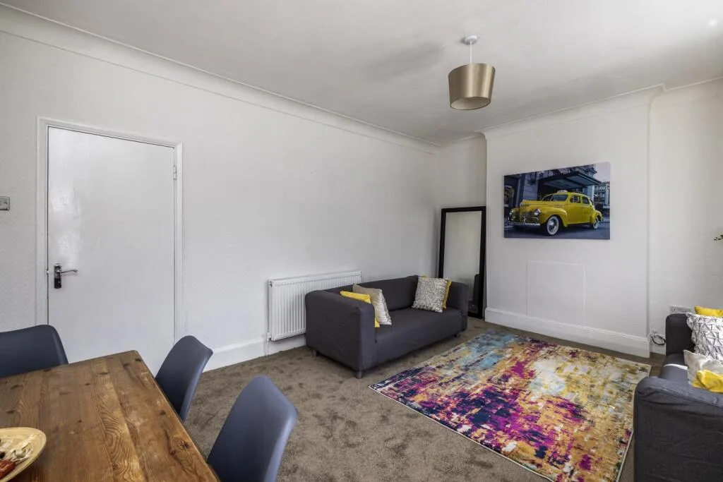 2 bedroom flat for rent