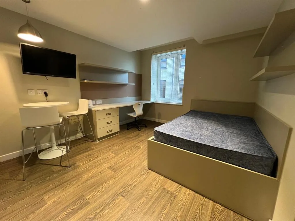 Studio apartment for rent
