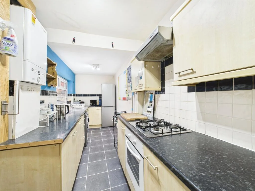 4 bedroom terraced house for rent