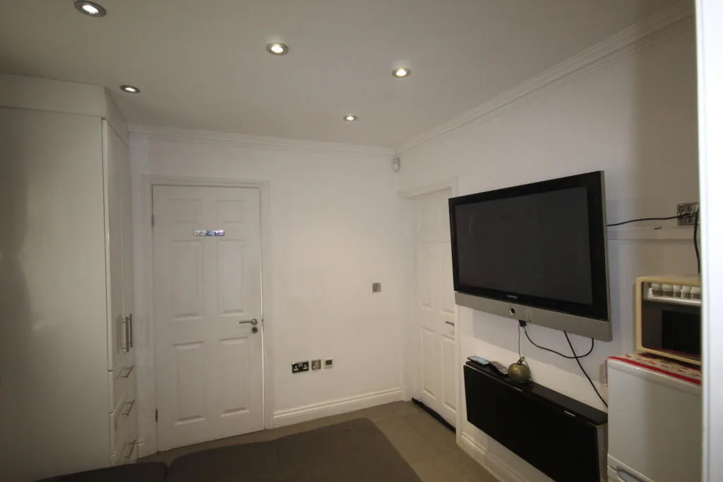 Studio flat for rent
