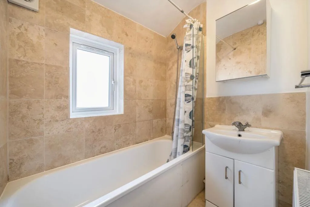 3 bedroom detached house for rent