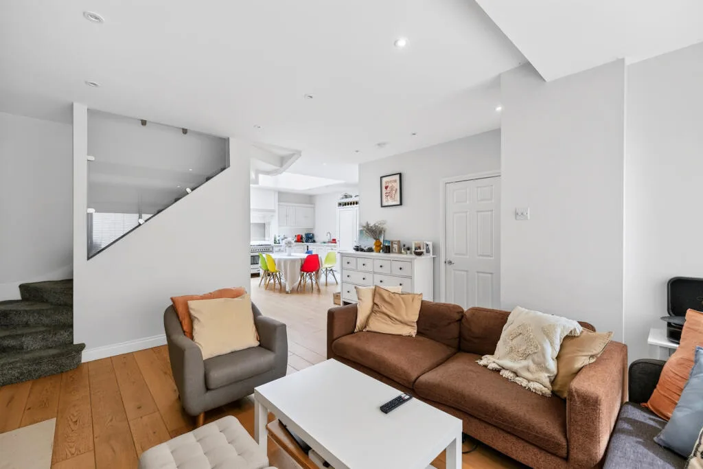3 bedroom apartment for rent