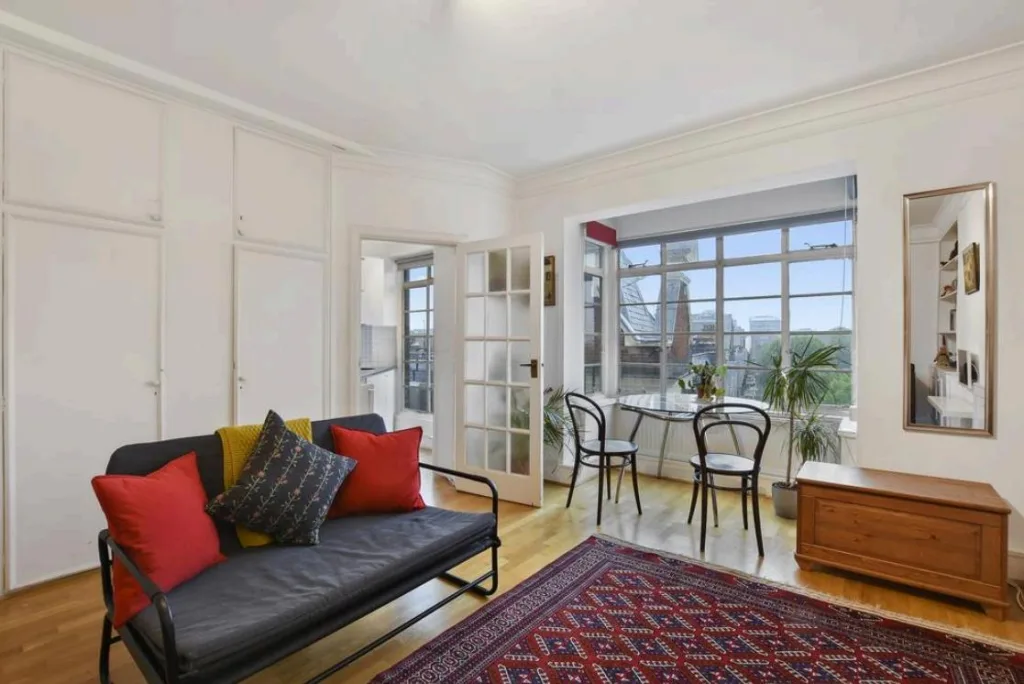 Studio flat for rent