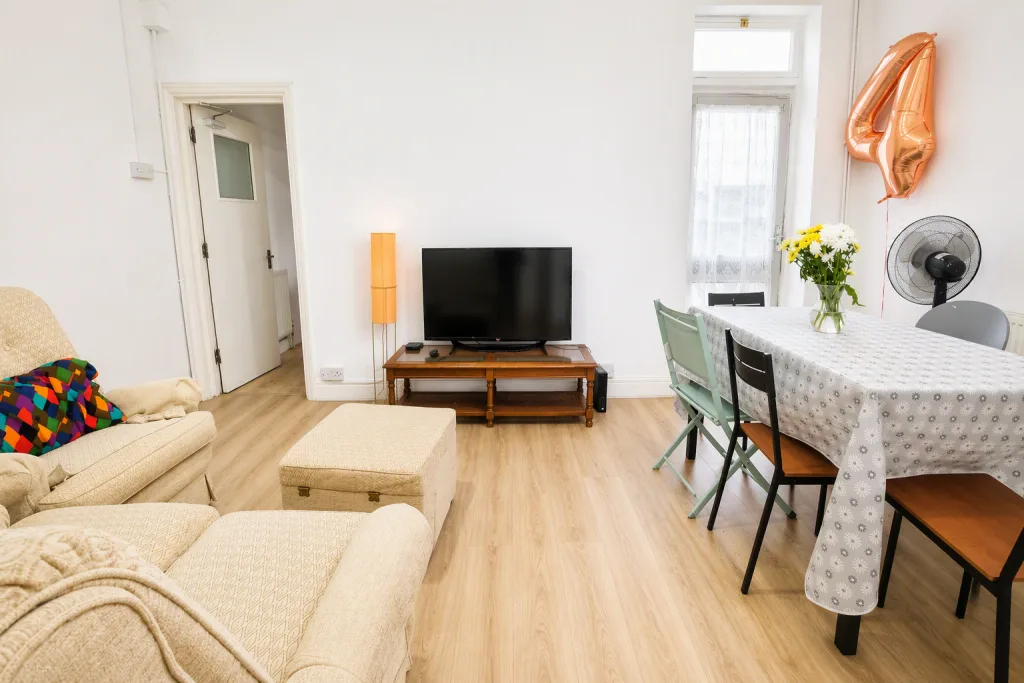1 bedroom house for rent