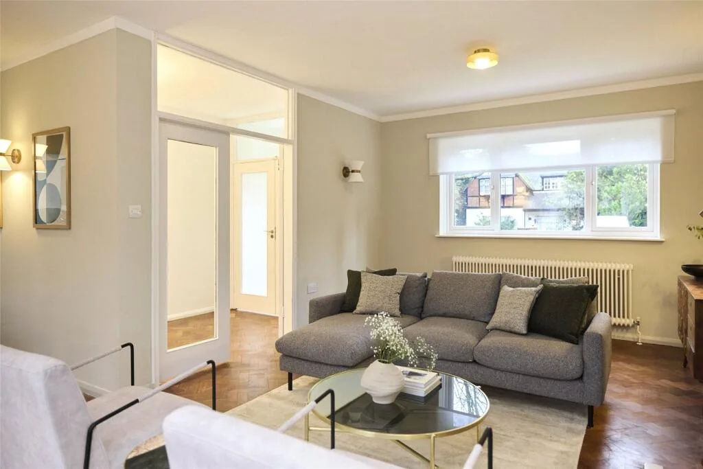 5 bedroom detached house for rent