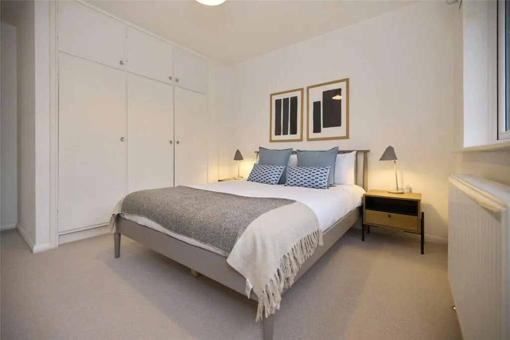 5 bedroom detached house for rent