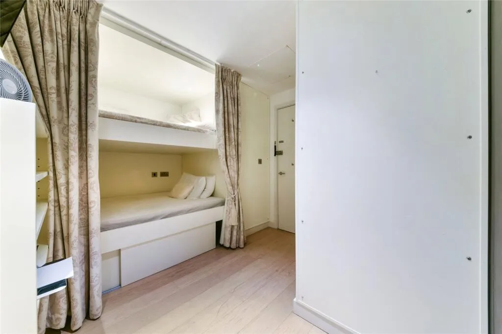 Studio apartment for rent