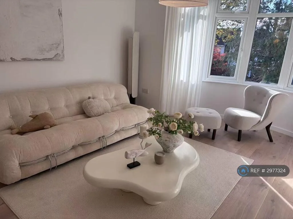 2 bedroom maisonette for rent