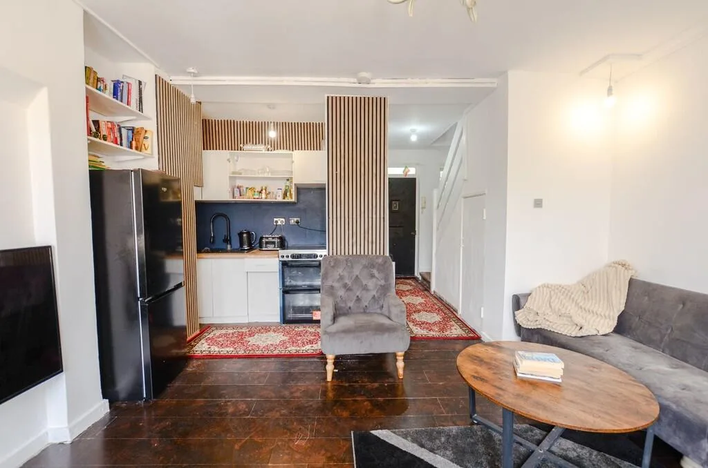 2 bedroom apartment for rent