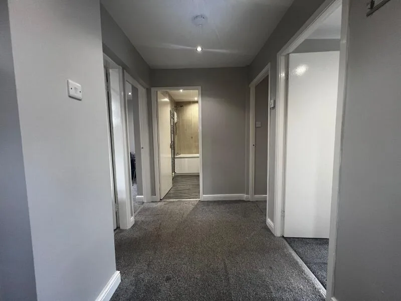 2 bedroom end of terrace house for rent