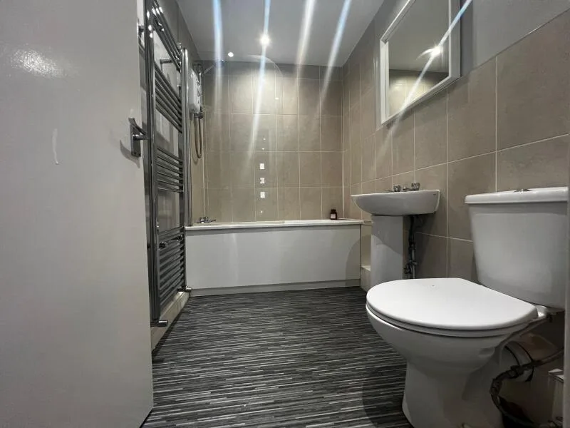 2 bedroom end of terrace house for rent