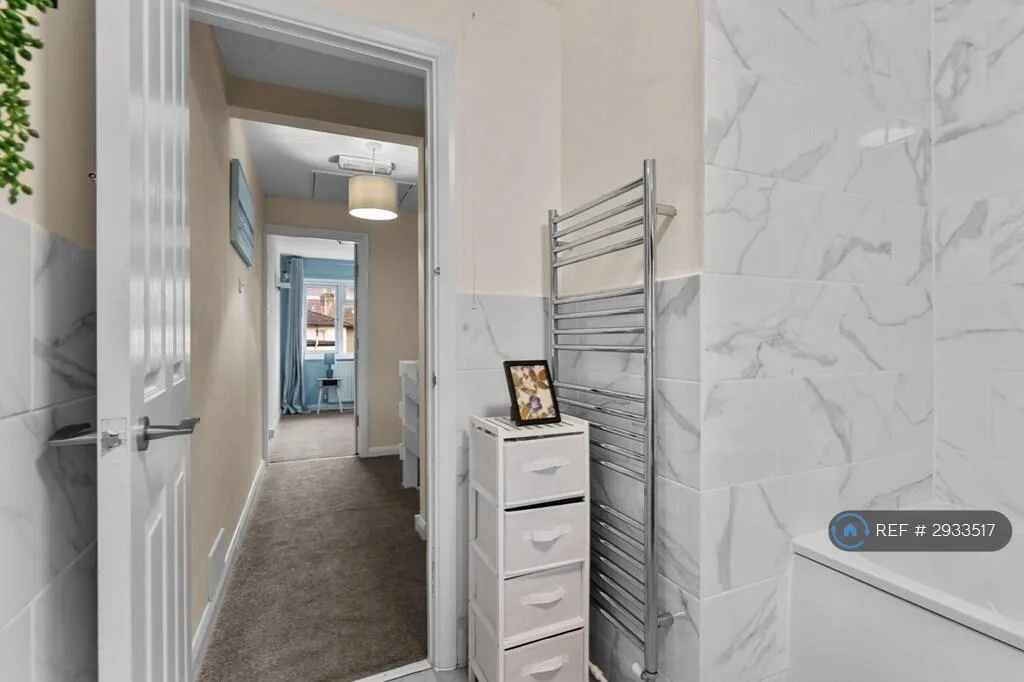 5 bedroom terraced house for rent