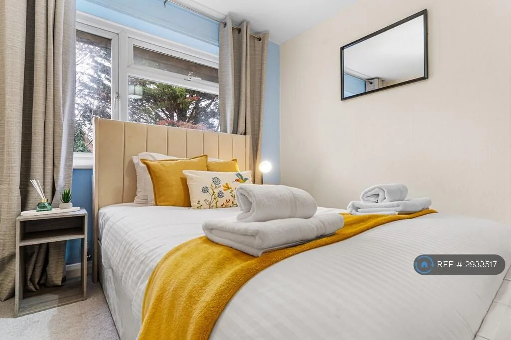 5 bedroom terraced house for rent
